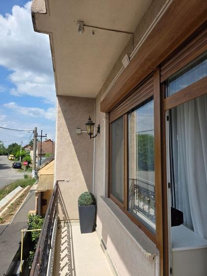 Duplex cu 4 camere cu Canalizare în Central