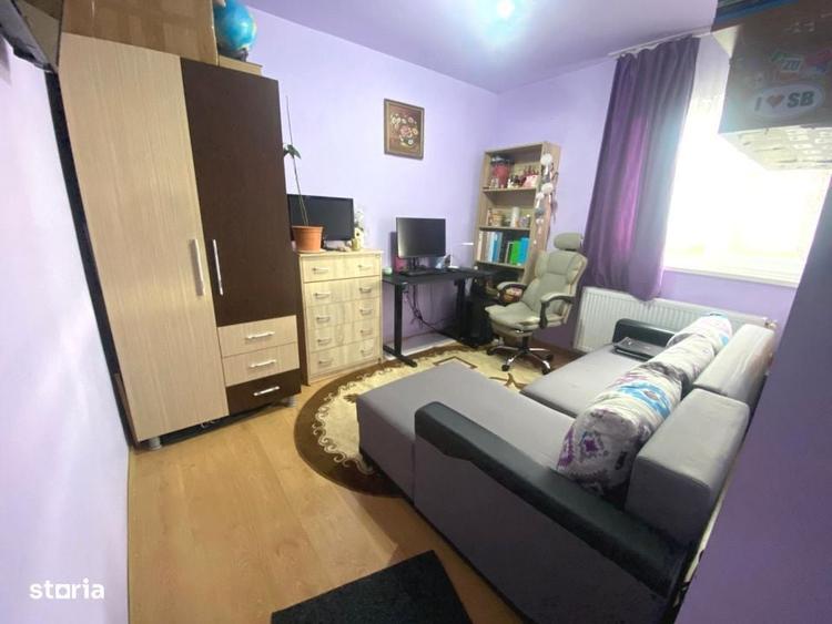 Apartament cu 3 camere decomandat în Gușterița