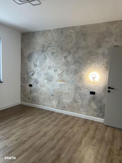 Casă cu 4 camere cu Teren 644 Mp în Central