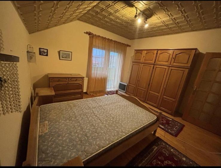 Casă cu 4 camere cu Teren 650 Mp în Grădiște