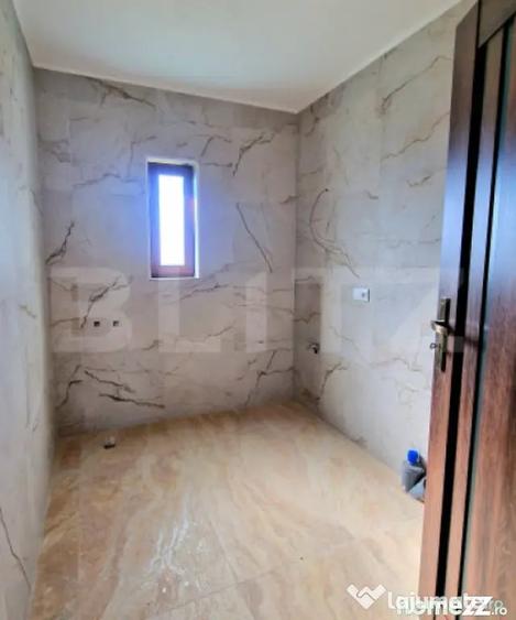 Casă cu 4 camere cu Teren 400 Mp în Luna