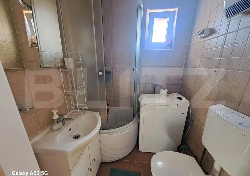 Apartament cu 2 camere decomandat, mobilat în Podul de Piatră