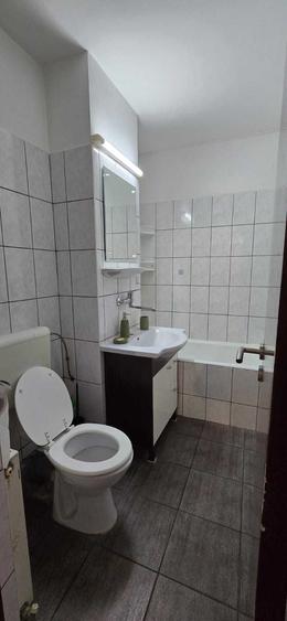Apartament 65mp Targu Mures, Cartierul Tudor decomandat, 3 camere, 2 bai, balcon, etaj 3 - 8