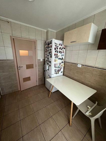 Apartament cu 3 camere decomandat în Pantelimon