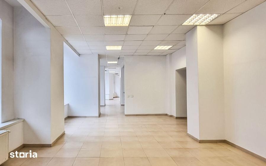 Spațiu comercial, de 195 mp, în Centrul Civic
