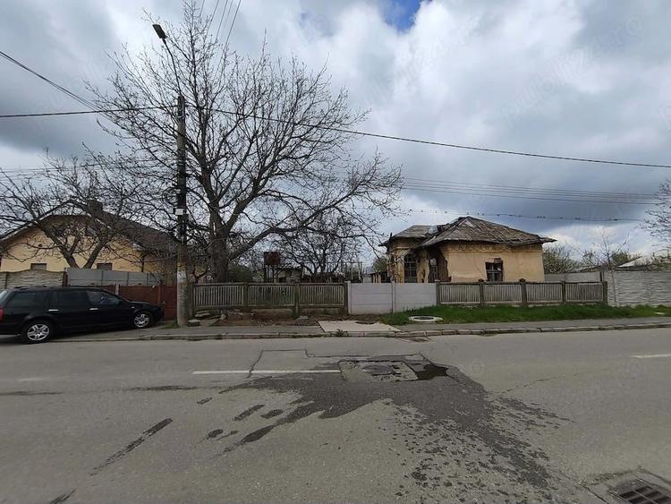 Teren de 1003 mp, în Central