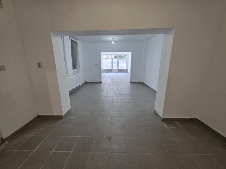 Spațiu comercial, de 81 mp, în Chitila
