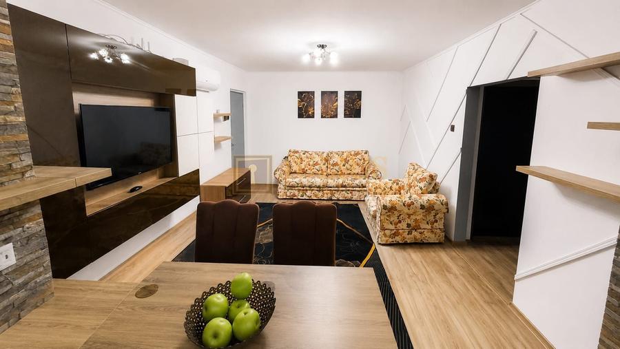 Apartament cu 3 camere decomandat, mobilat în Spitalul Județean
