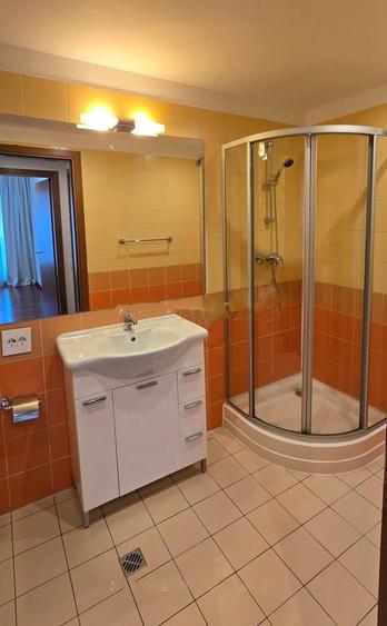 Apartament cu 3 camere decomandat în Herăstrău