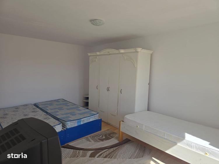 Casă cu 3 camere cu Teren 300 Mp în Tuzla