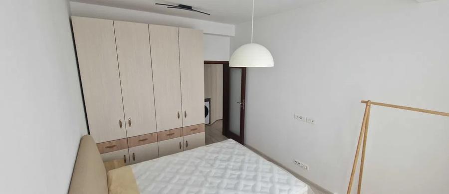 Apartament cu 2 camere semidecomandat, mobilat în Peninsula