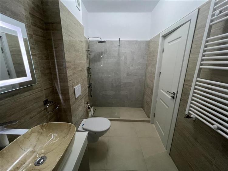 Apartament cu 2 camere decomandat, mobilat în Nord
