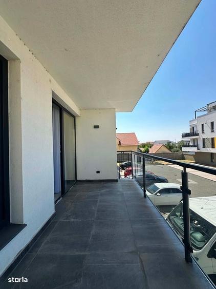 Apartament cu 3 camere în Micro 16