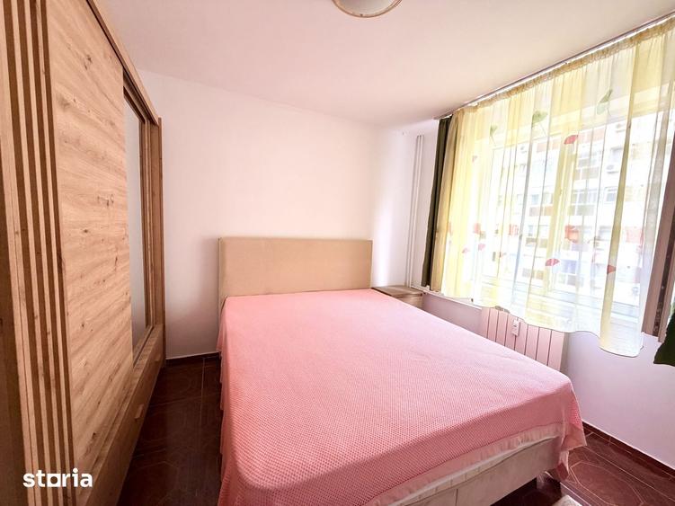 Apartament cu 3 camere semidecomandat în Pantelimon