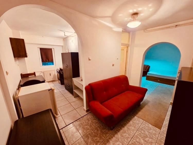 Garsonieră decomandată în Calea Călărașilor