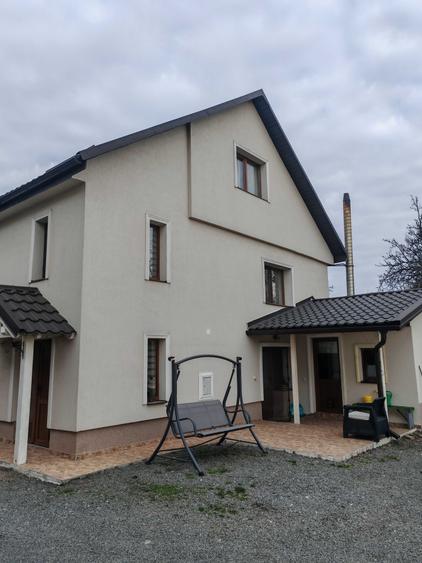 Casă cu 3 camere în Central