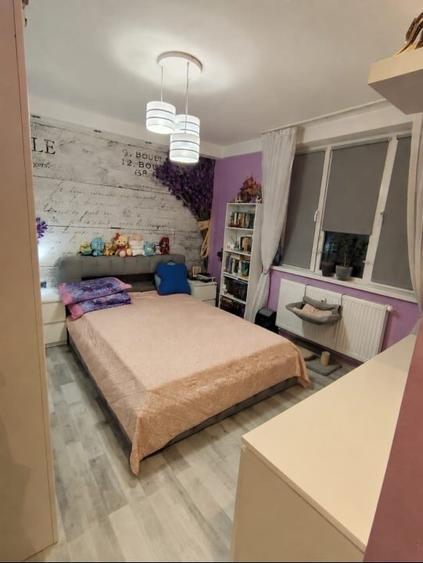 Apartament cu 2 camere decomandat în Drumul Taberei