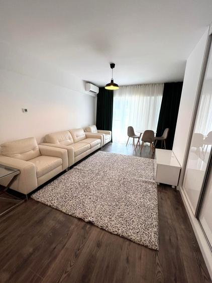 Apartament cu 3 camere decomandat în Pipera