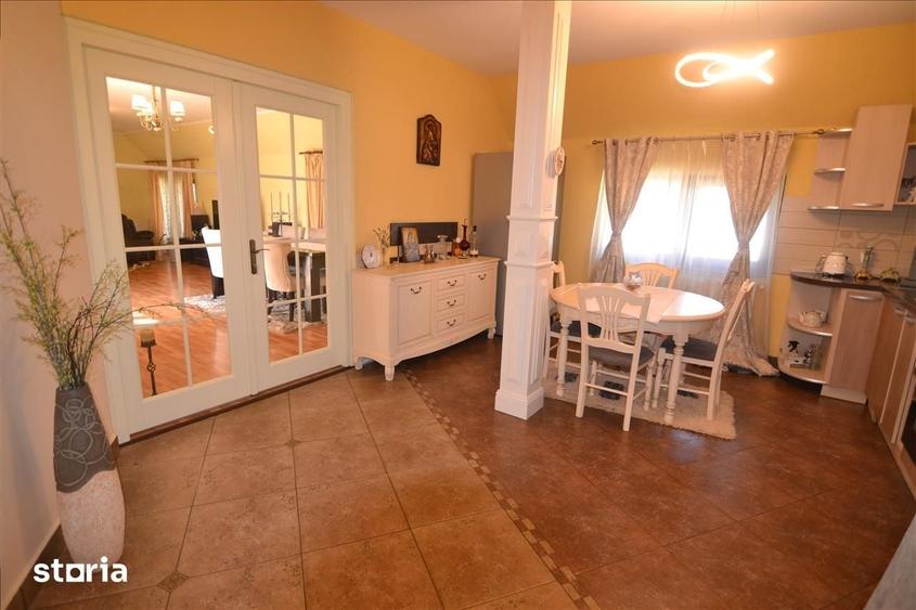 Vanzare casa deosebita, individuala, 7 camere, Central-Harman-Brasov - 2