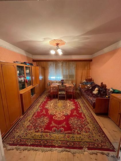 Casă cu 5 camere cu Teren 360 Mp în Central