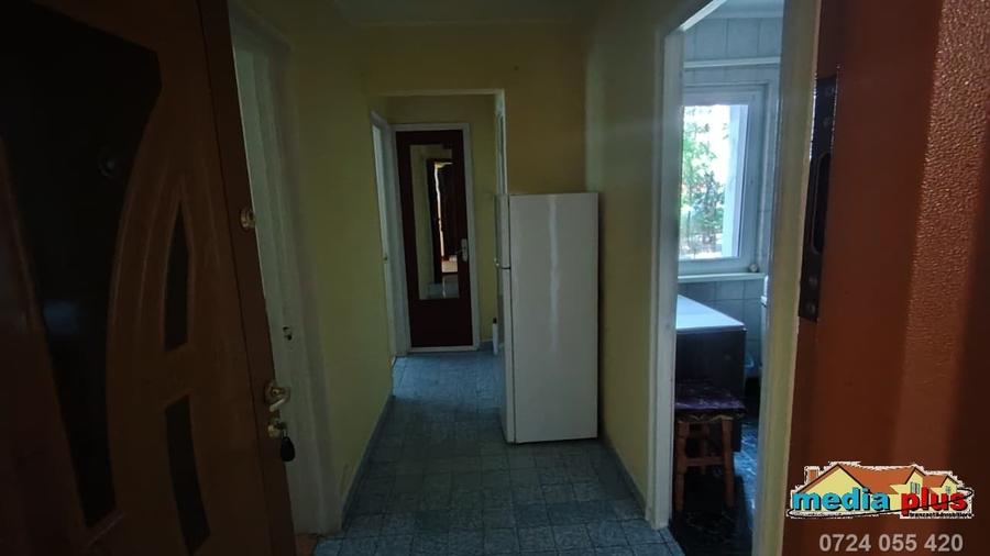 Apartament cu 2 camere decomandat în Micro 13