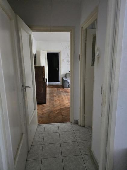 Apartament cu 2 camere semidecomandat în Șagului