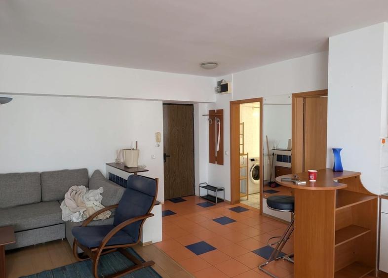 Apartament cu 2 camere semidecomandat, mobilat în Dorobanți