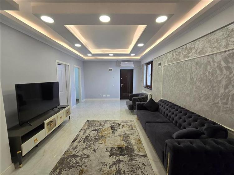 Apartament cu 4 camere decomandat, mobilat în Bucureștii Noi