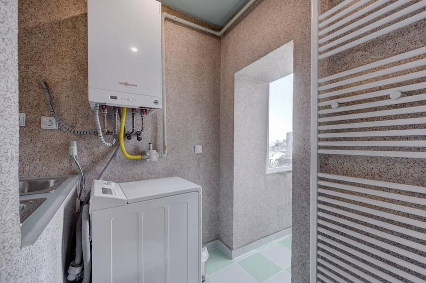 Apartament cu 2 camere decomandat, mobilat în P-ța Unirii