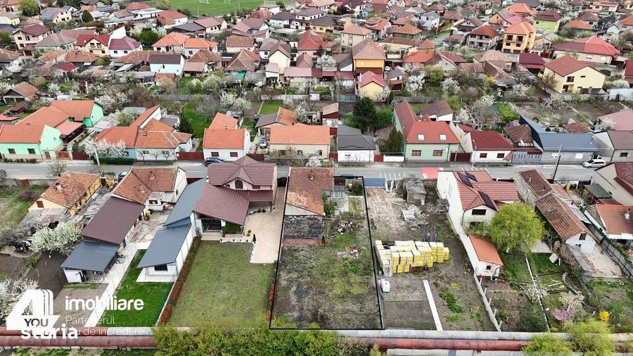 Casă cu 4 camere cu Teren 633 Mp în Grădiște