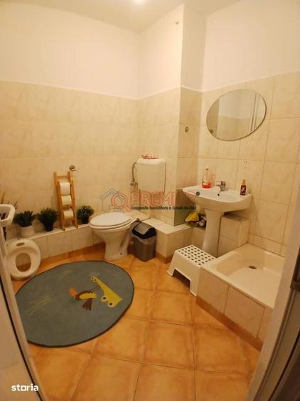 Apartament cu 4 camere în Central