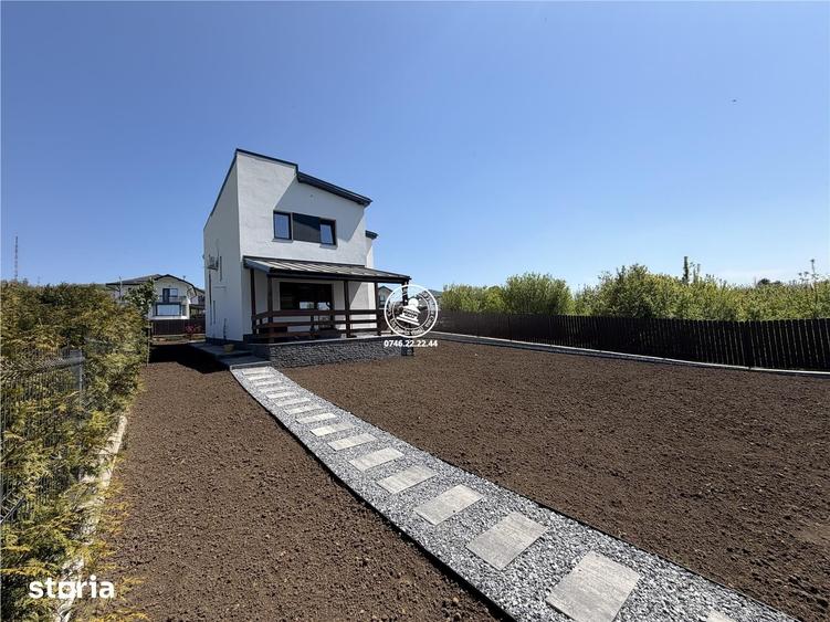 Casă cu 4 camere cu Teren 500 Mp în Bârnova