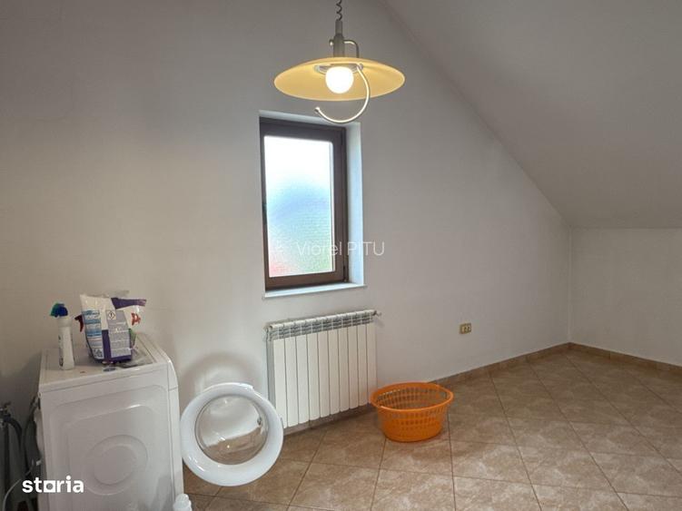 Casă cu 4 camere cu Canalizare în Mogoșoaia