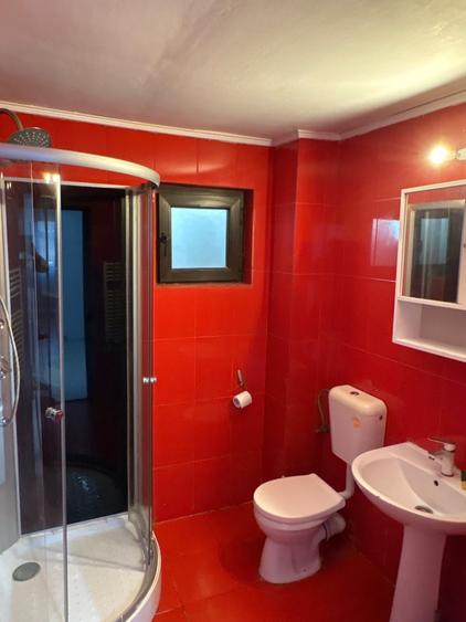 Casă cu 4 camere cu Teren 300 Mp în Lumina