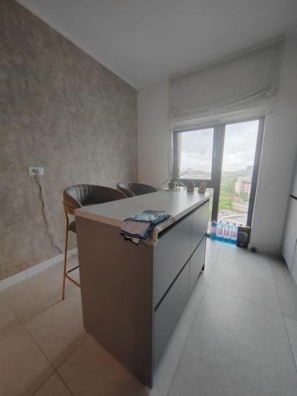 Apartament cu 3 camere în Splaiul Unirii
