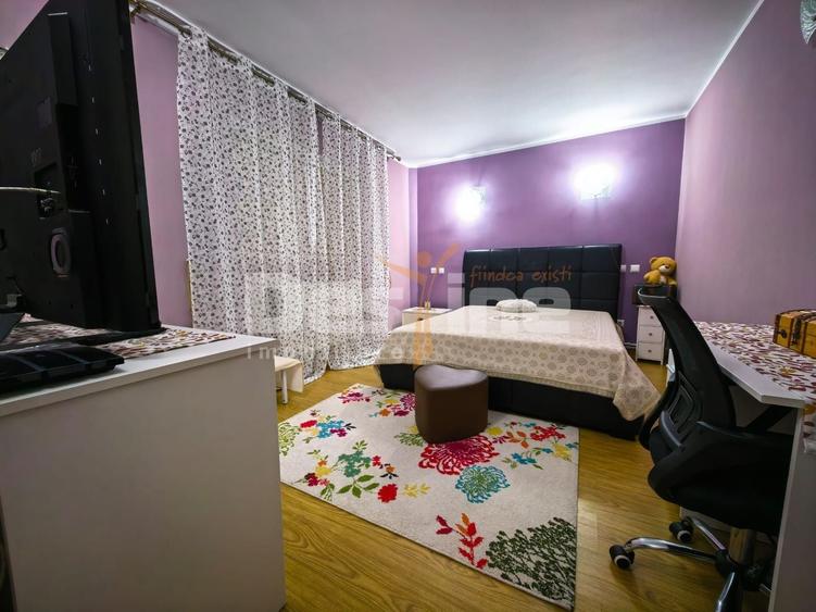 Casă individuală cu 5 camere cu Canalizare în Bălteni