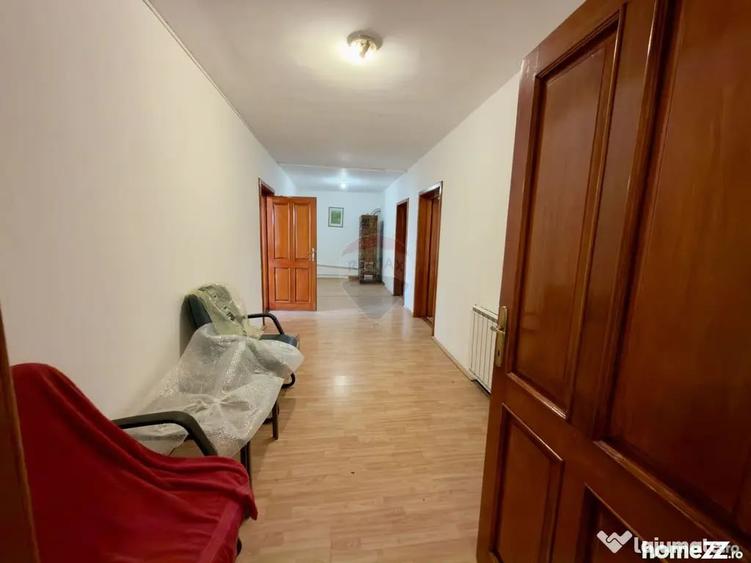 Casă cu 4 camere cu Teren 506 Mp în Sânmartin