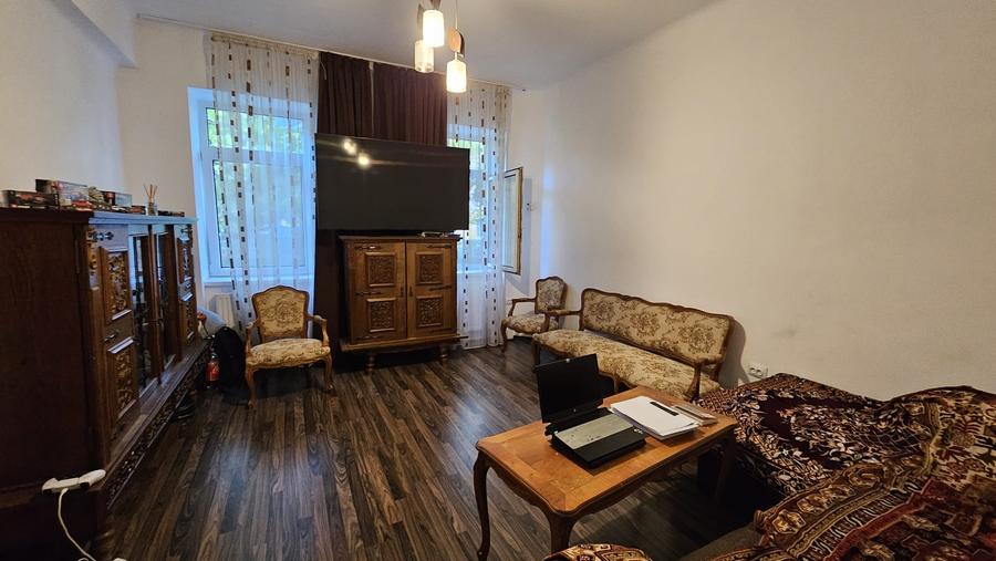 Apartament 2 camere mobilat-utilat CentrulCivic-Mesota,2300 lei - 2