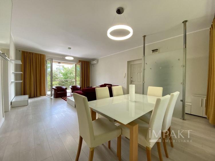 Apartament cu 5 camere decomandat, mobilat în Andrei Mureșanu