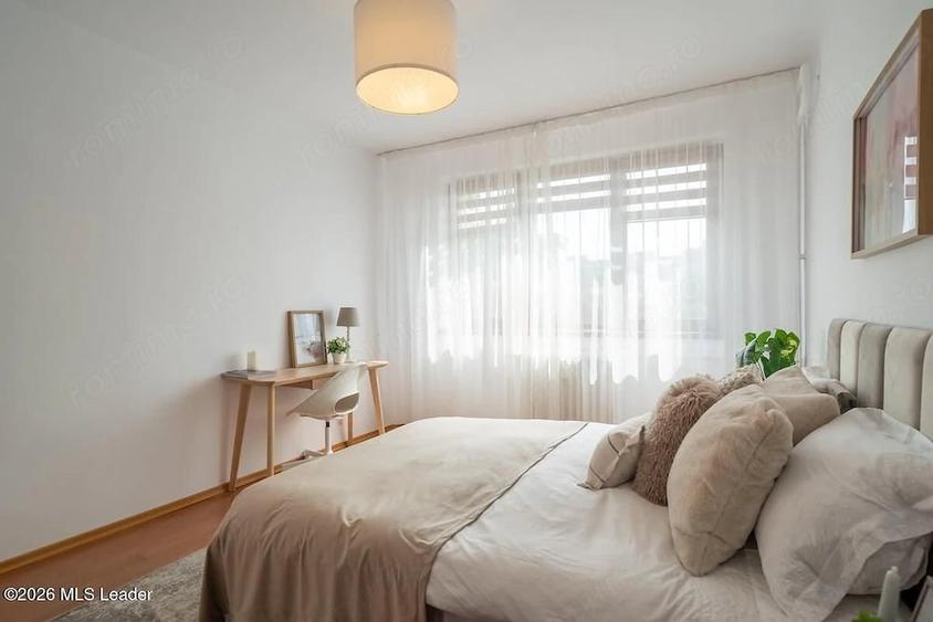 Apartament cu 4 camere semidecomandat în Drumul Taberei