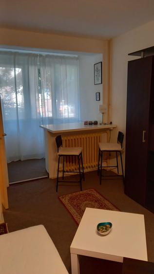 Garsonieră decomandată în Runcu