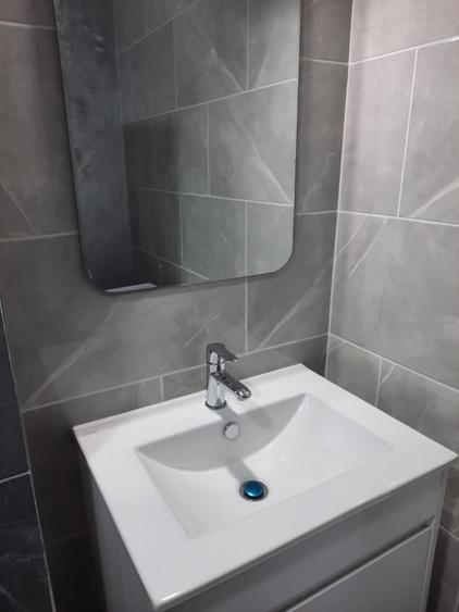 Apartament cu 2 camere decomandat, mobilat în Tractorul