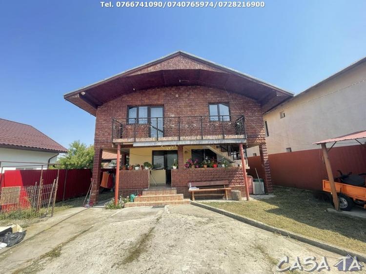Casă individuală cu 6 camere cu Garaj în Drăguțești