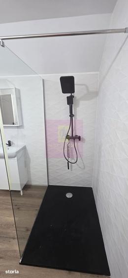 Casă cu 4 camere cu Teren 497 Mp în Central