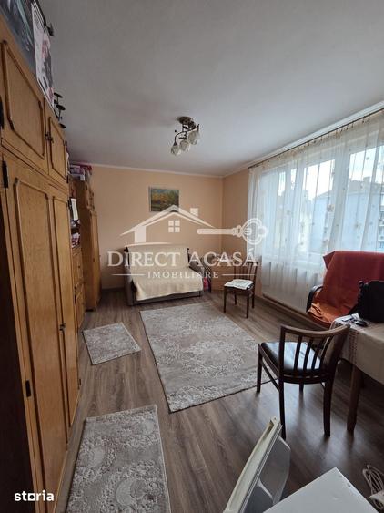 Garsonieră decomandată în Central