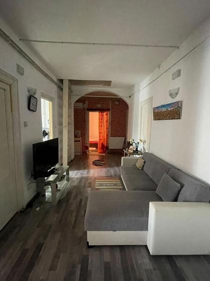 Apartament cu 3 camere în Unirii