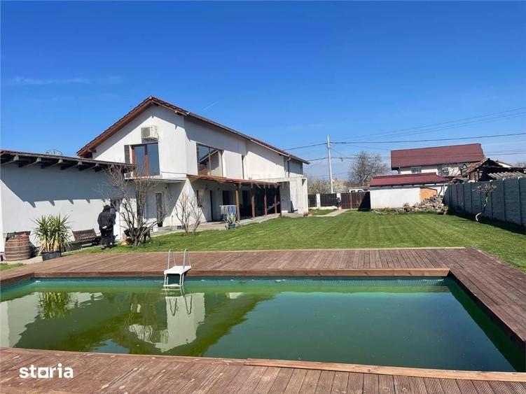 Casă cu 6 camere cu Teren 995 Mp în Ronaț