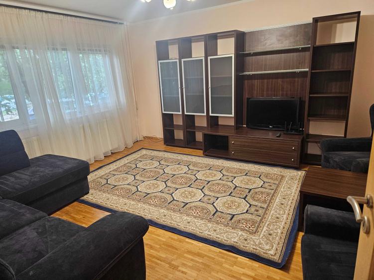 Apartament cu 2 camere decomandat în Steaua