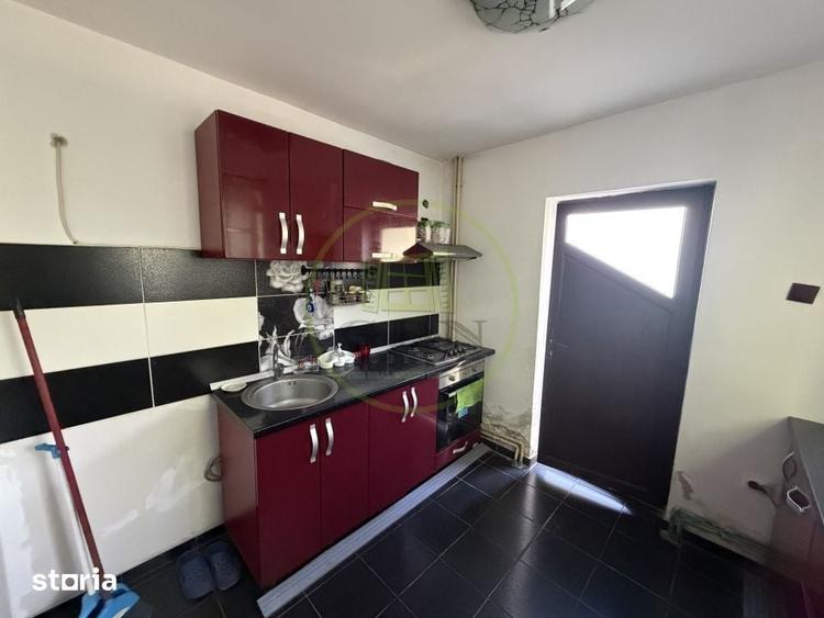 Casă cu 4 camere cu Teren 1250 Mp în Malu Mare