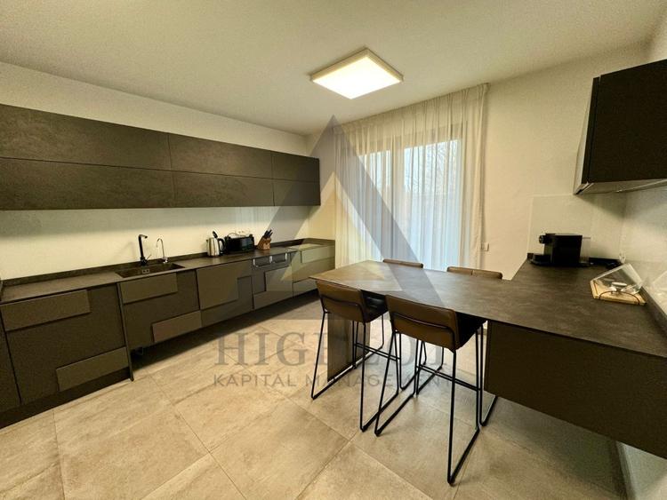 Casă individuală cu 5 camere cu Canalizare în Pipera